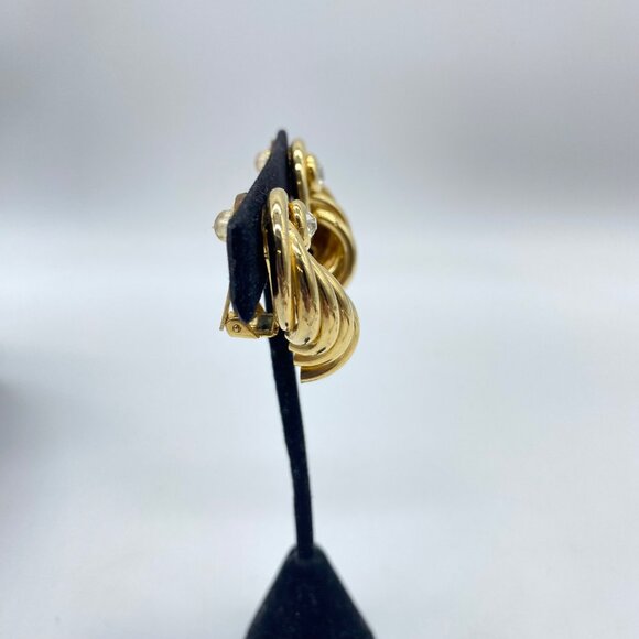 Vintage Rhinestone Tube Knot Gold Tone Swirl Clip on Earrings - Picture 3 of 9